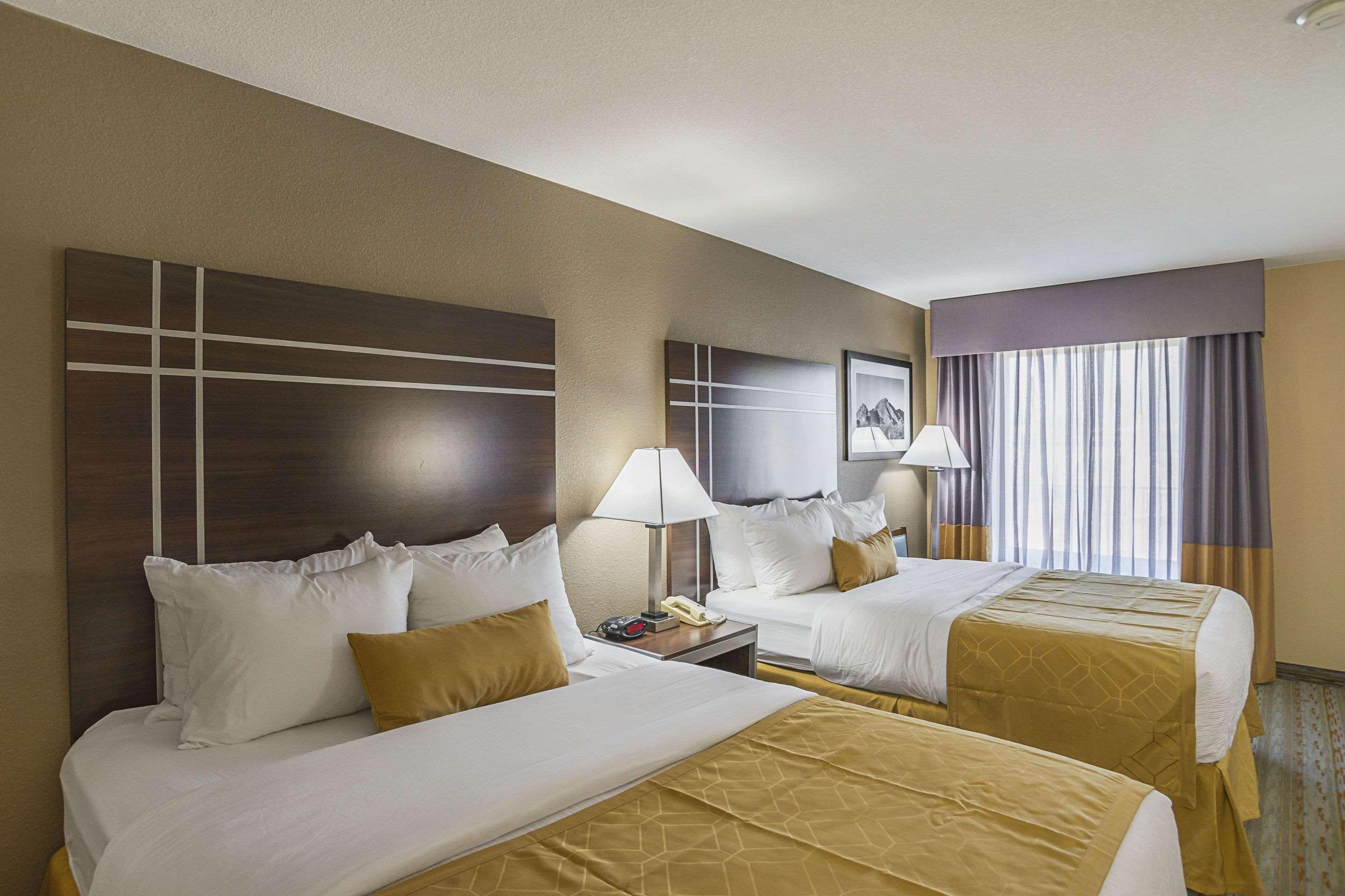 Quality Inn Phoenix North I-17 Екстериор снимка