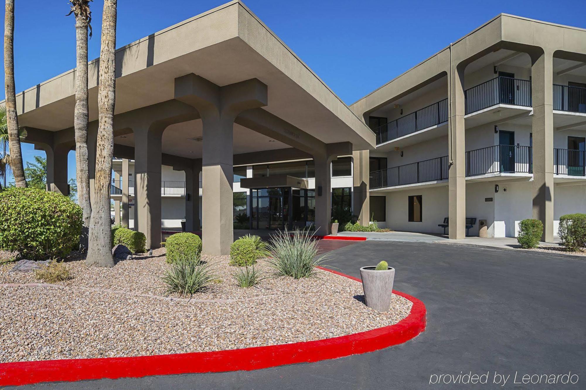 Quality Inn Phoenix North I-17 Екстериор снимка